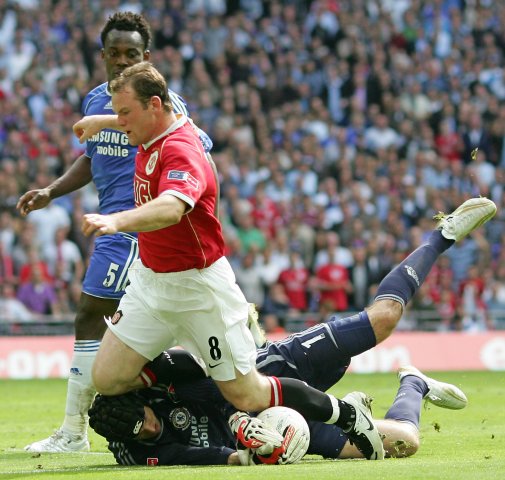Rooney a Čech.jpg